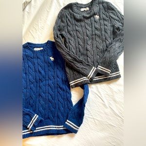 2 -Abercrombie and Fitch kids sweaters navy-blue/white and gray/white